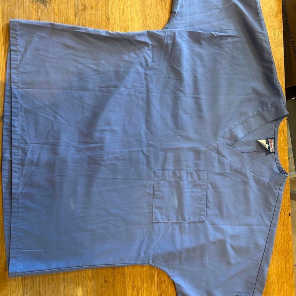 Scrub set - Picture 2 of 8
